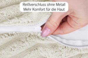 Dekokissen 4er Set mit Füllung und Bezug in Cord-Optik - Sofakissen & Zierkissen